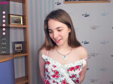 webcam girl shy_media image #4361302