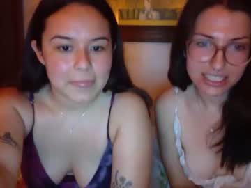webcam couple pinacoladagals image #1419781