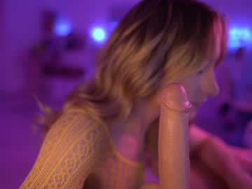 webcam girl hannahjames710 image #4432950