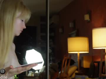 webcam girl bestblondiiecb image #7281491