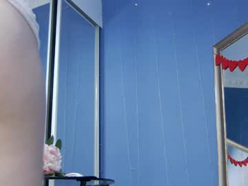 webcam girl kriskras__ image #8090348