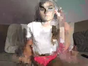 webcam girl shellylynn98 image #2817730
