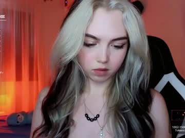 webcam girl small_blondee image #4783197