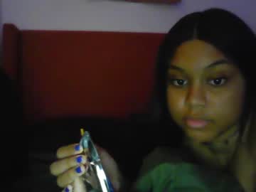 webcam girl clichshay image #6030409