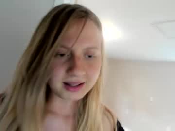 webcam girl scartit image #4643532