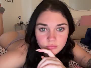 webcam girl queencassidyy image #8706440