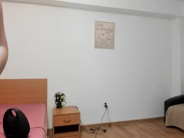 webcam girl cassieandmarco image #4907052