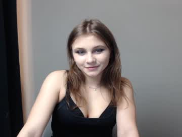 webcam girl relax_nina image #509700