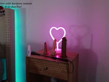webcam couple ari_lovexo image #7364743
