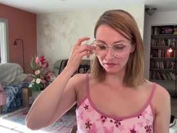 webcam girl kaileeshy image #7600684