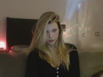 webcam girl bitter_moon image #3176880