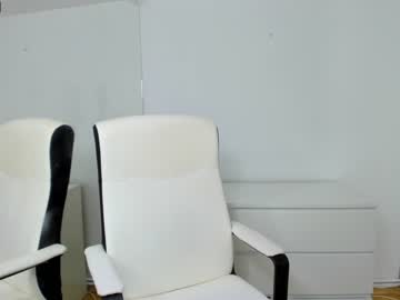 webcam girl ingridblondy94 image #2160529