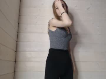 webcam girl princess__aurora image #3670351