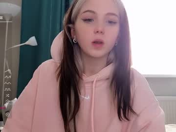 webcam girl small_blondee image #5485596