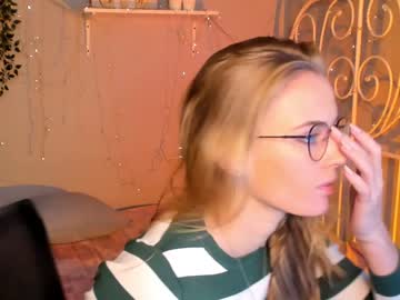 webcam girl linellali image #2570165