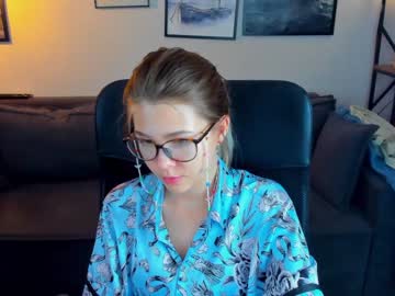 webcam girl lisa_roses image #3336756