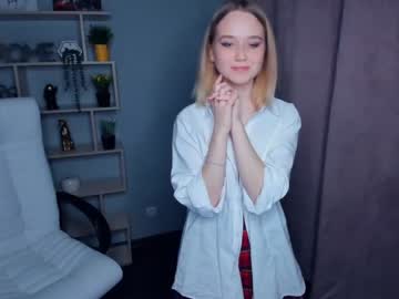 webcam girl refreshing_lemonade image #5603847