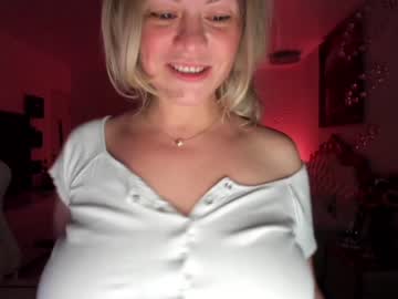 webcam girl kiradivine image #1216669