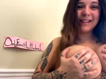 webcam girl littledee1234 image #6347974