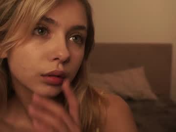 webcam girl mildredgarrett image #8400272