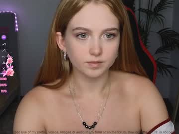 webcam girl small_blondee image #7884095