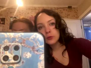 webcam couple greedbiiitchs image #4321963