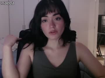 webcam girl dronae image #1827804