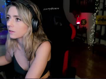 webcam girl kimilee22 image #5335963