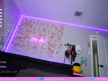 webcam girl rosiebones image #4572095