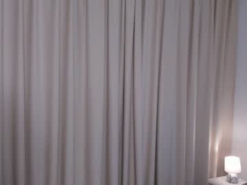 webcam girl peek_in_my_window image #6464237