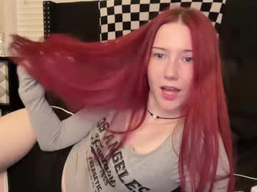 webcam girl petite_scarlettt image #7738595