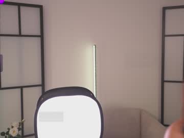 webcam girl gigi_ulala image #8334403