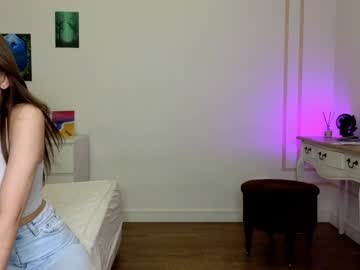webcam girl fannydowlen image #7181023