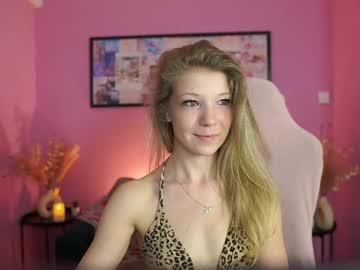 webcam girl missicute18 image #9332011