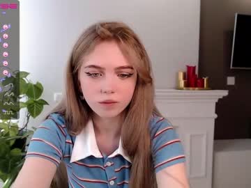 webcam girl small_blondee image #1824161