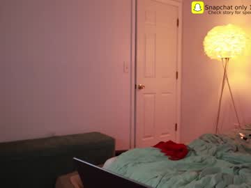 webcam couple ari_lovexo image #7268123