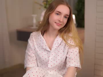 webcam girl flairbuffkin image #8804027