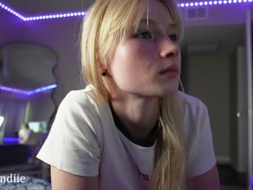 webcam girl bestblondiiecb image #8115317