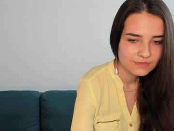 webcam girl zeldaflowers image #6892175