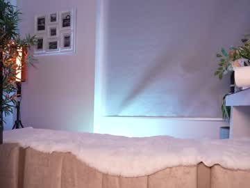 webcam girl lau__1 image #6925844