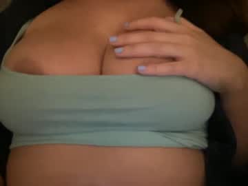 webcam girl scarlettbaby555 image #2733339