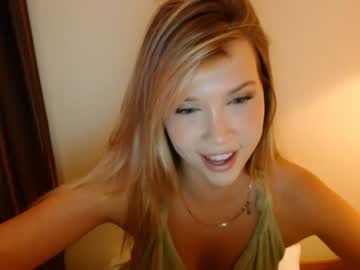 webcam girl bitter_moon image #4015822