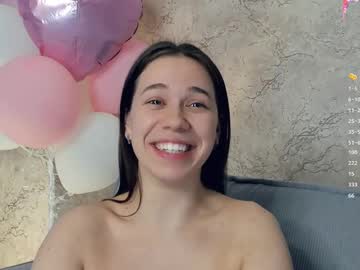 webcam girl gilliancrafts image #8941089