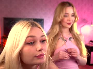 webcam girl ella_knockers_xl image #6376381