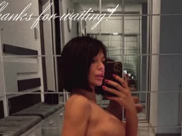 webcam girl ingridblondy94 image #3444358