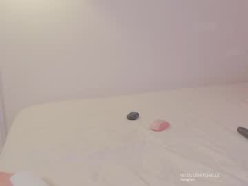 webcam girl nicolle_mitchelle image #8636166