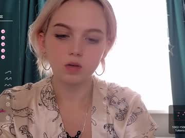 webcam girl small_blondee image #5219817