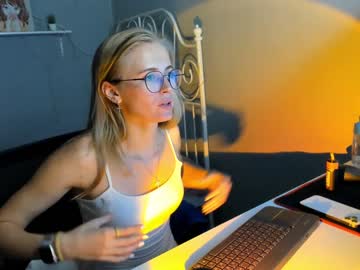 webcam girl linellali image #2464154
