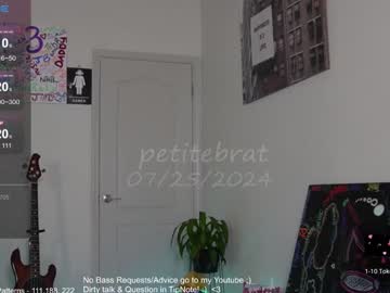 webcam girl petitebrat image #7487811