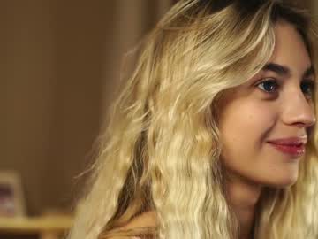 webcam girl cuteelsa_ image #5341421